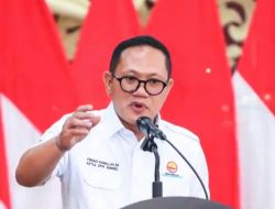 Meningkatnya Eskalasi Dalam Negeri Saat Ini, Firdaus Hasbullah Serukan Istigosah Nasional.