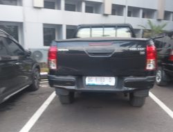 Disiplin Pegawai Pemkab Muara Enim Terkesan Diabaikan, Pemasangan Plat Pribadi Pada Kendaraan Dinas Dibiarkan, Diduga Ada Mobil Dinas Pakai Plat Mobil Truck.
