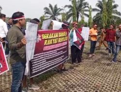 Waduh, Masalah Proyek Pokir DPRD Muara Enim Jadi Materi Demo GSRB Di DPRD Muara Enim.
