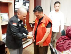 Kejati Sumsel Tetapkan Jaksa Gadungan, Oknum ASN Asal Way Kanan Lampung Bersama Rekannya Sebagai Tersangka.